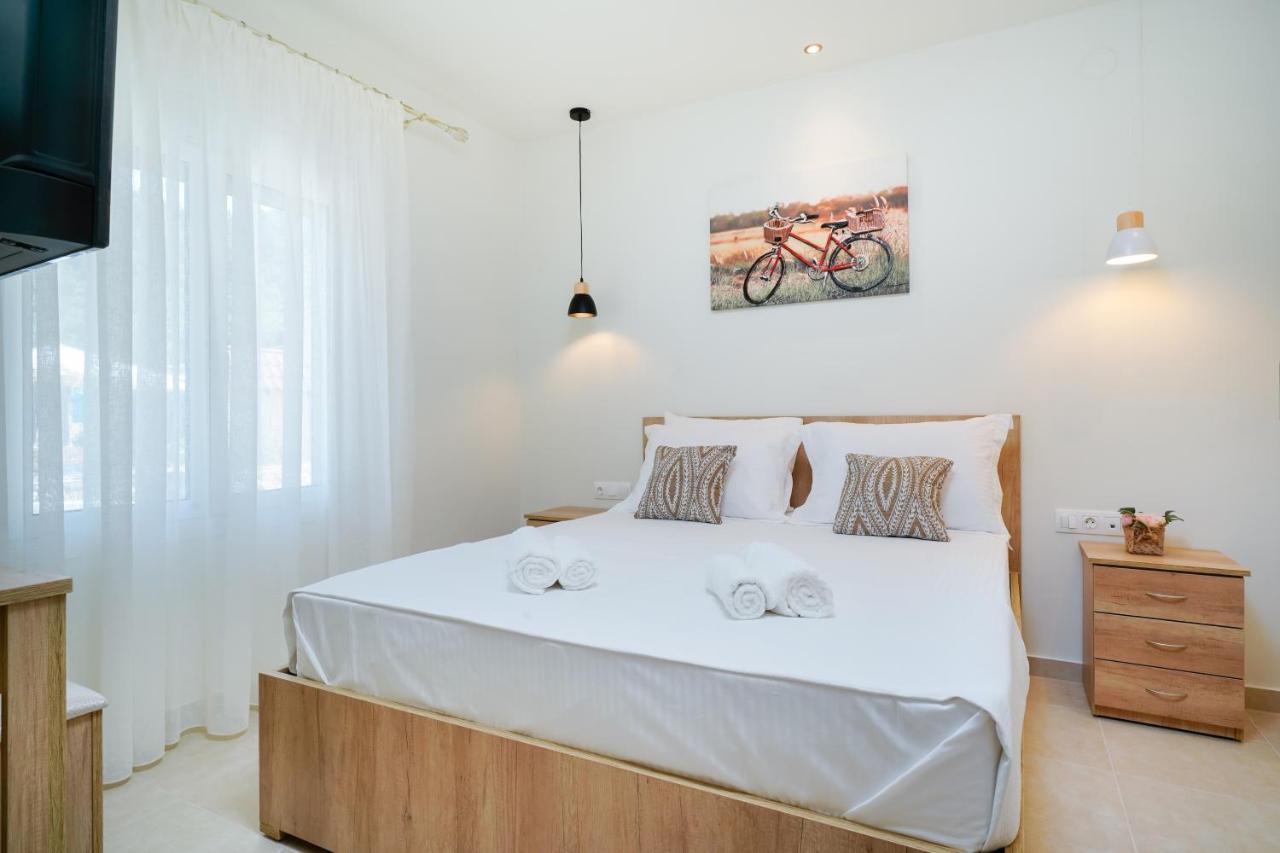 Gjoni Apartment